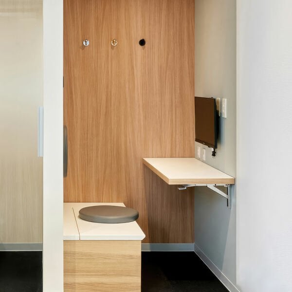 Sugatsune EB-317-DA Lamp Katlanır Masa Braketi Damperli